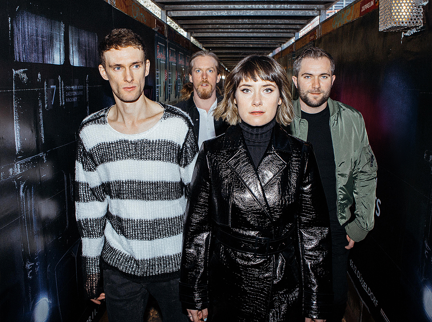 Walking On Cars touren mit ihrem zweiten Album "Colours"